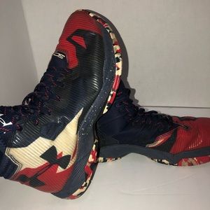 USA Steph Curry 2’s